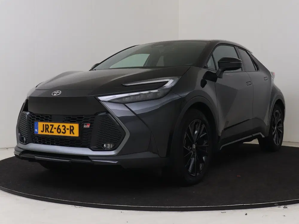 Toyota C-HR 2.0 Plug-in Hybrid 220 Black Edition (bj 2 uit 2025