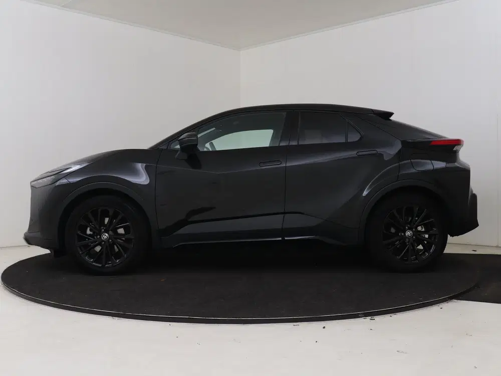 Toyota C-HR 2.0 Plug-in Hybrid 220 Black Edition (bj 2 uit 2025, foto 3