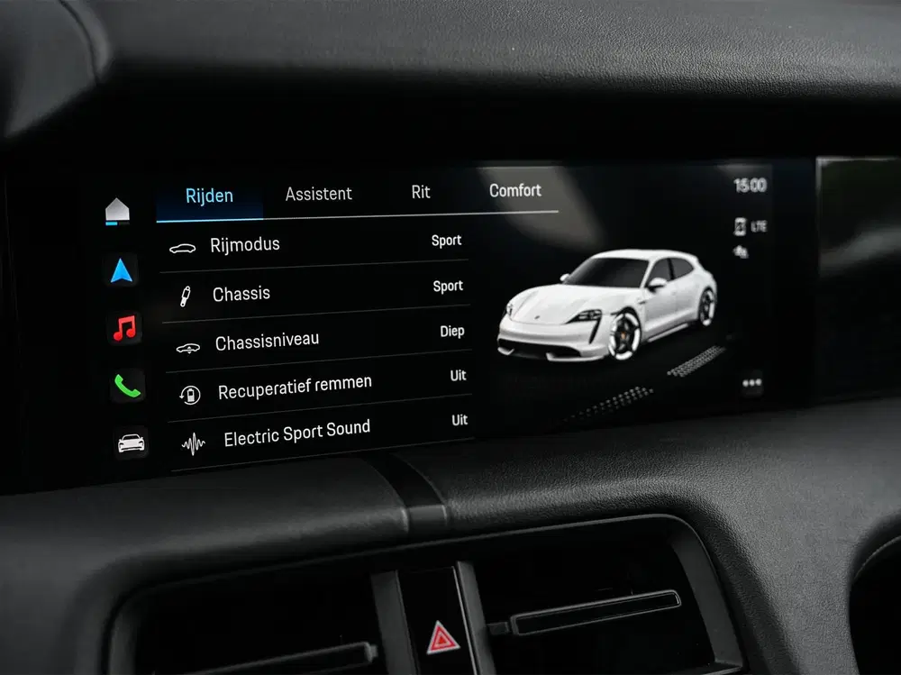 Porsche Taycan Sport Turismo 79 kWh uit 2022, foto 13