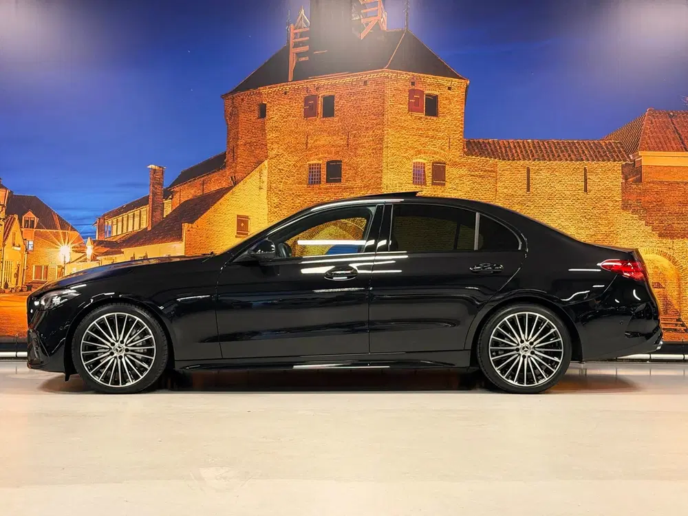 Mercedes-Benz C-Klasse AMG Line Aut Panodak 360 Camera Leer uit 2026, foto 10