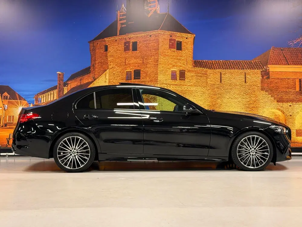 Mercedes-Benz C-Klasse AMG Line Aut Panodak 360 Camera Leer uit 2026, foto 9
