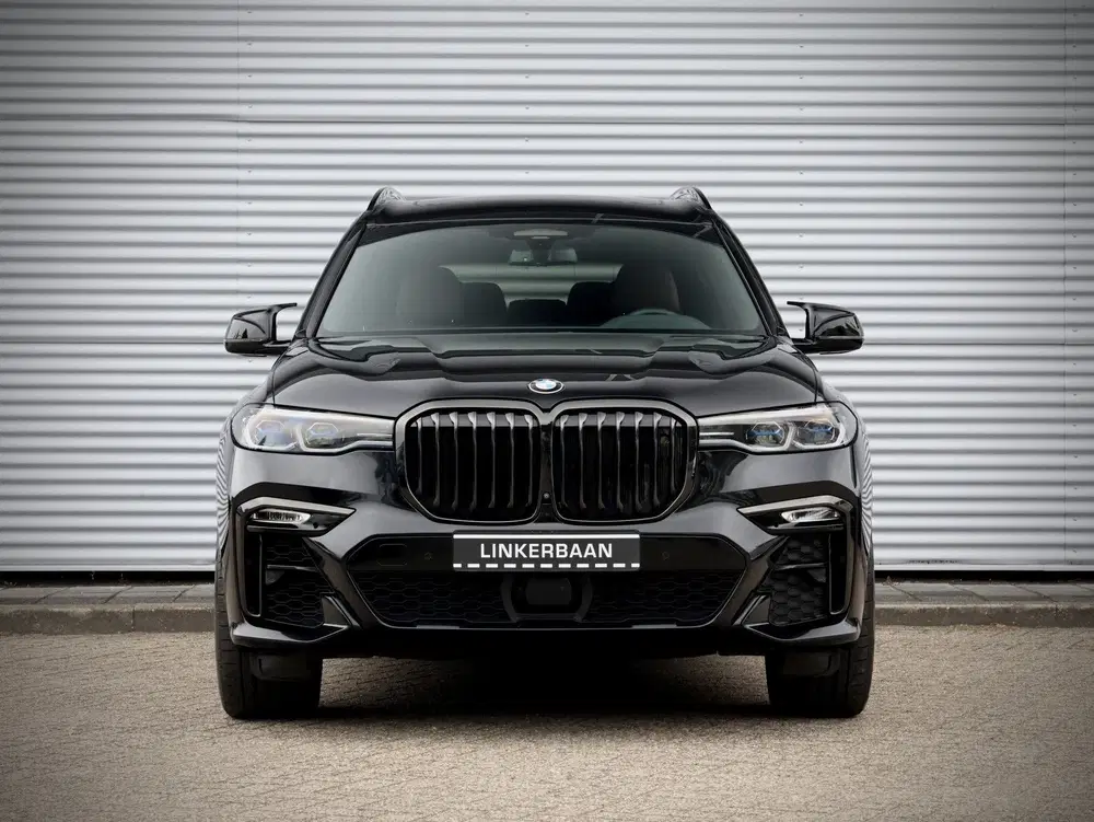 BMW X7 M50i xDrive uit 2020, foto 14