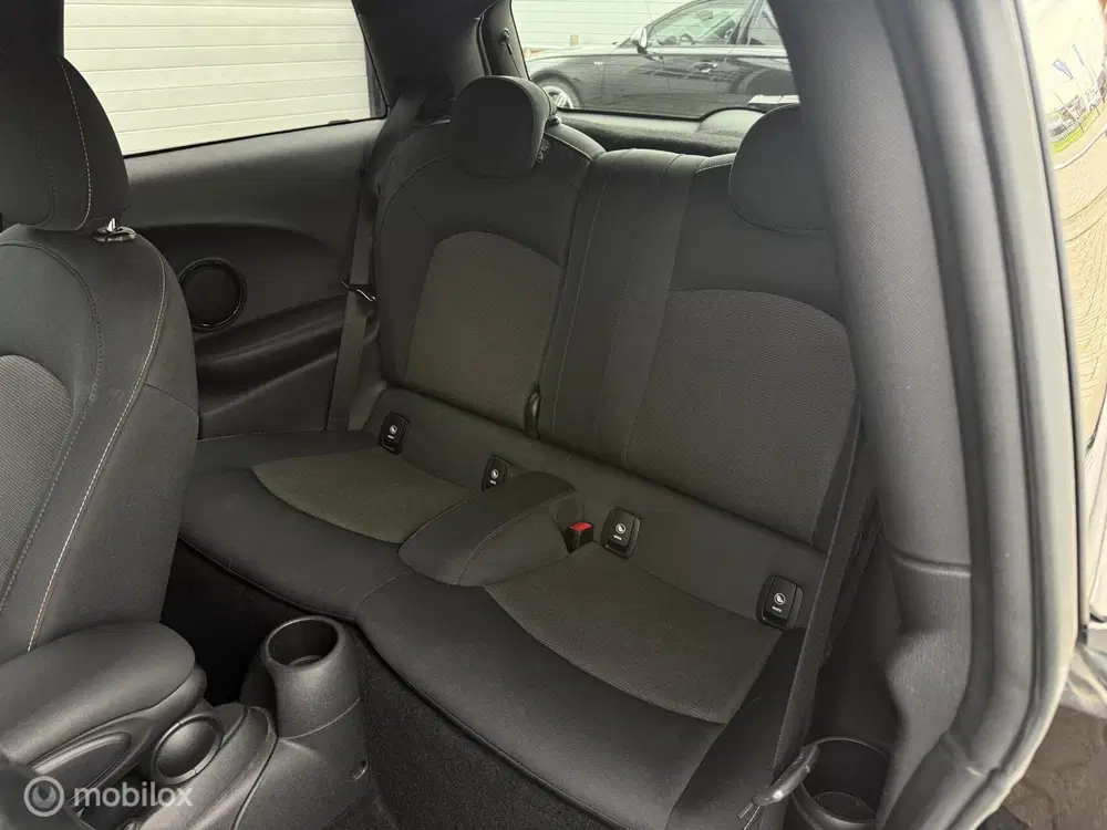 Mini Cooper 1.5 Cooper uit 2019, foto 15