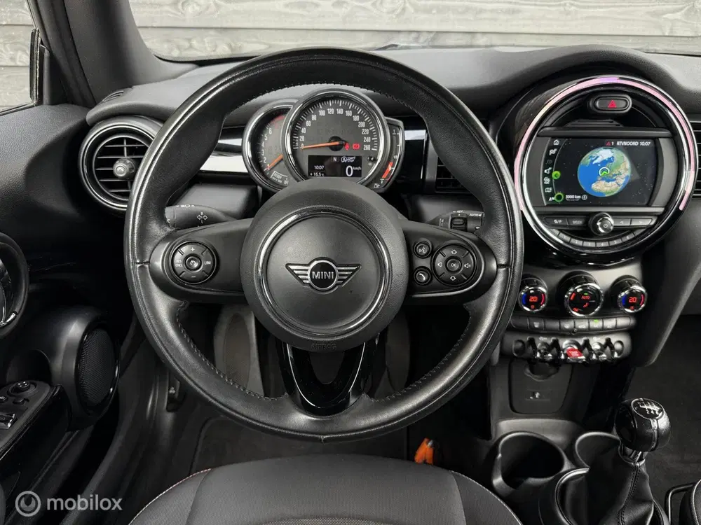 Mini Cooper 1.5 Cooper uit 2019, foto 7