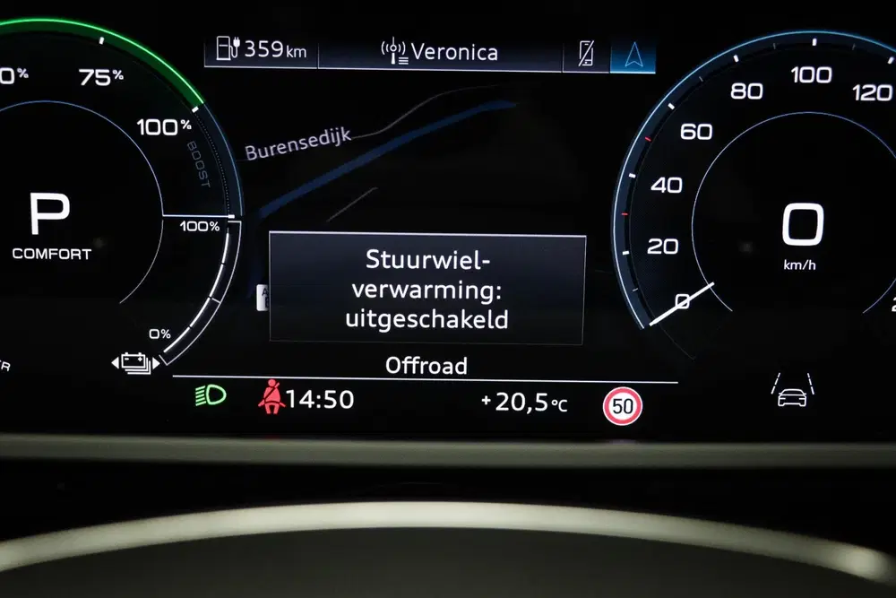 Audi e-tron 55 S-line quattro 300kW uit 2022, foto 5