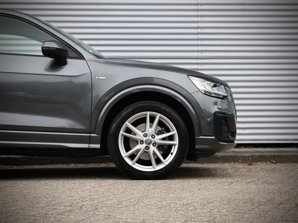 Audi Q2 35 TFSI S line uit 2019, foto 13