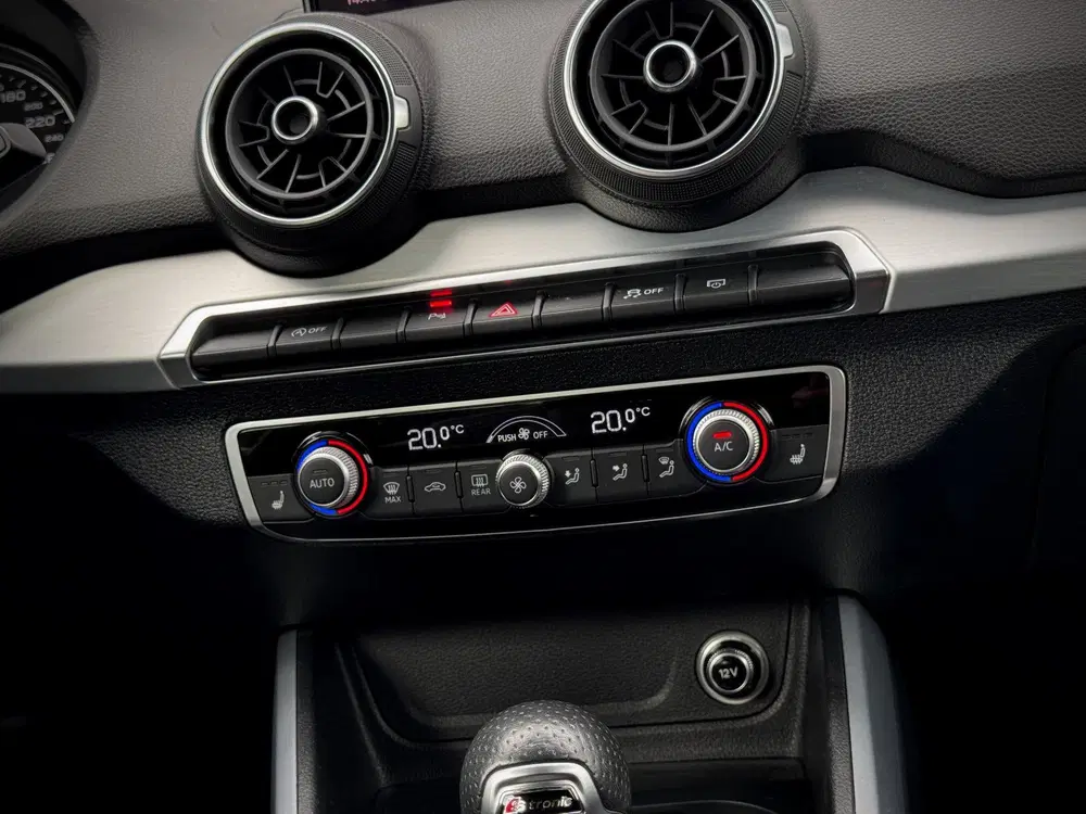 Audi Q2 35 TFSI S line uit 2019, foto 15