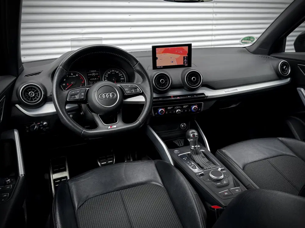 Audi Q2 35 TFSI S line uit 2019, foto 4