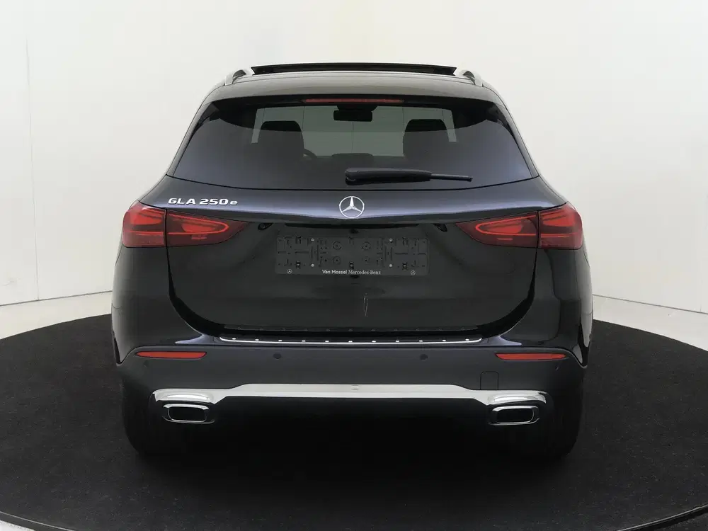 Mercedes-Benz GLA 250 e Star Edition Panoramadak uit 2025, foto 7