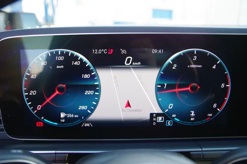 Mercedes-Benz GLE 300 D 4MATIC AMG uit 2019, foto 12