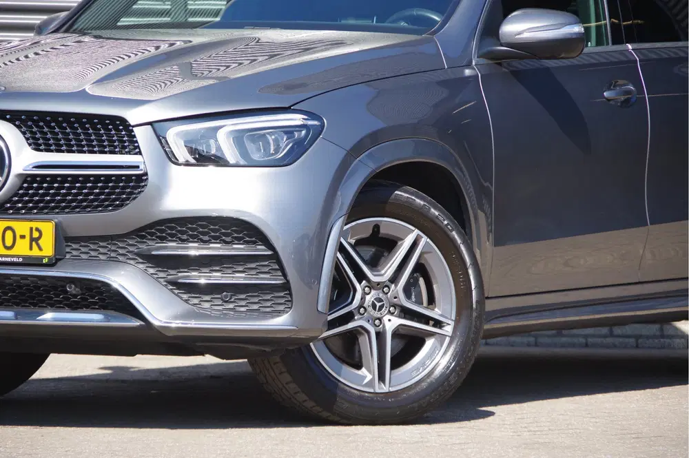 Mercedes-Benz GLE 300 D 4MATIC AMG uit 2019, foto 4
