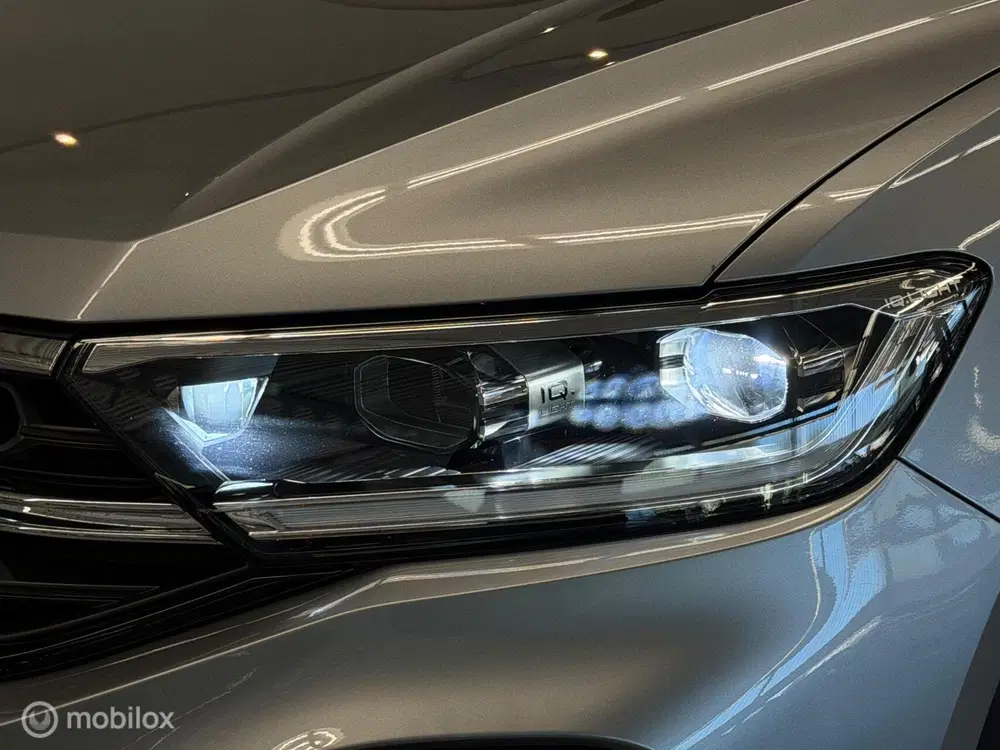 Volkswagen T-Roc 1.5 TSI 3X R-Line Panorama uit 2023, foto 15