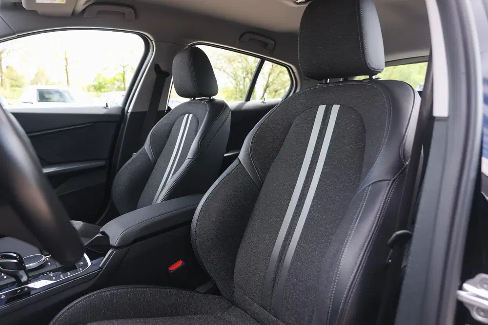 BMW 1-serie 118i Sport Line Automaat uit 2023, foto 12