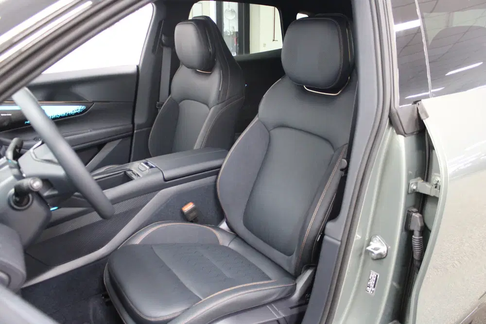 Lynk & Co 08 1.5 More (bj 2026 uit 2026, foto 4