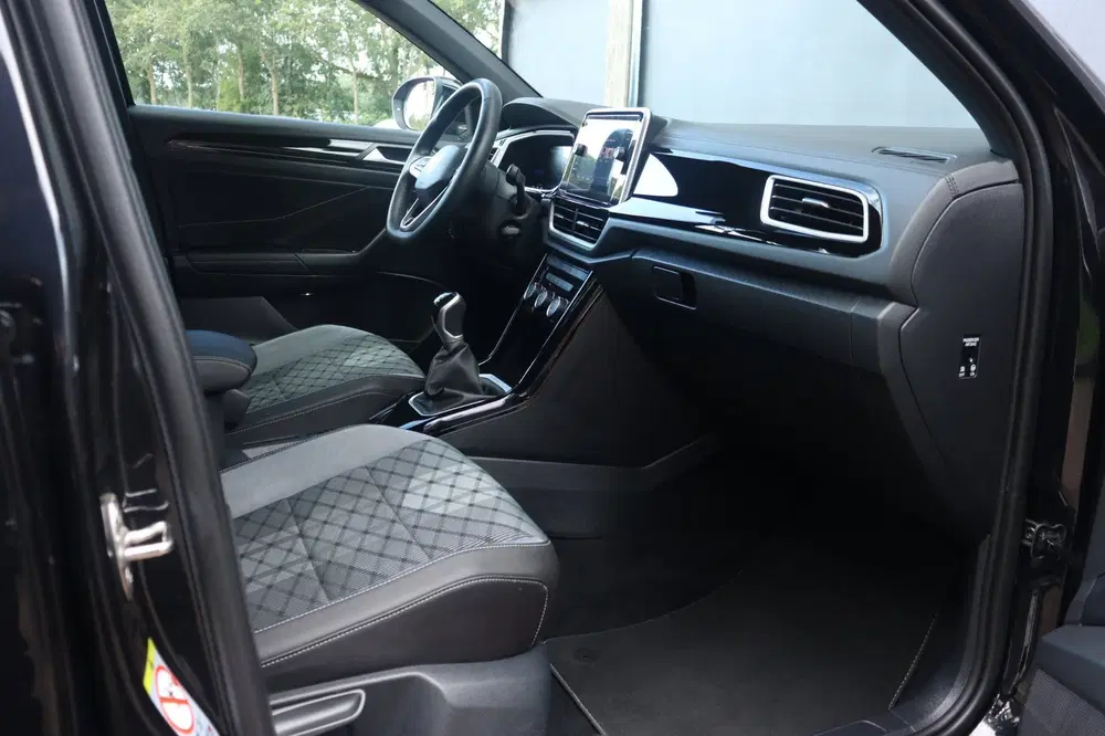 Volkswagen T-Roc 1.0TSI R-Line uit 2024, foto 12