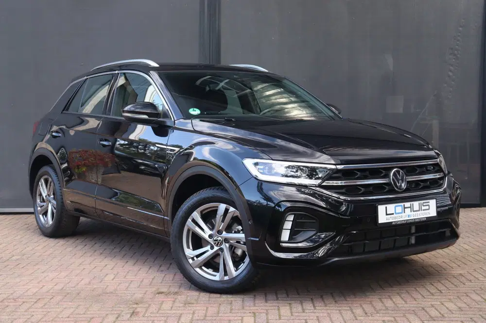 Volkswagen T-Roc 1.0TSI R-Line uit 2024, foto 2