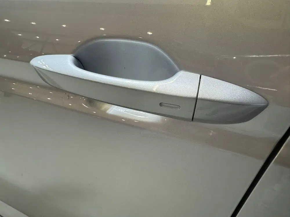 Volkswagen Touran 1.5 TSI R-Line Pano Keyless Trekhaak uit 2023, foto 13