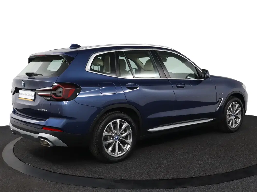 BMW X3 xDrive30e uit 2022, foto 4