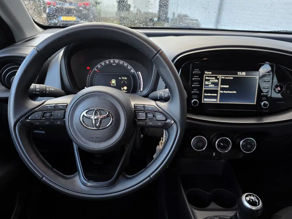 Toyota Aygo X 1.0 VVT-i MT Play uit 2023, foto 2