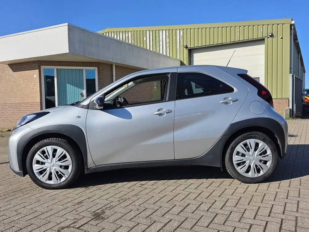 Toyota Aygo X 1.0 VVT-i MT Play uit 2023, foto 7