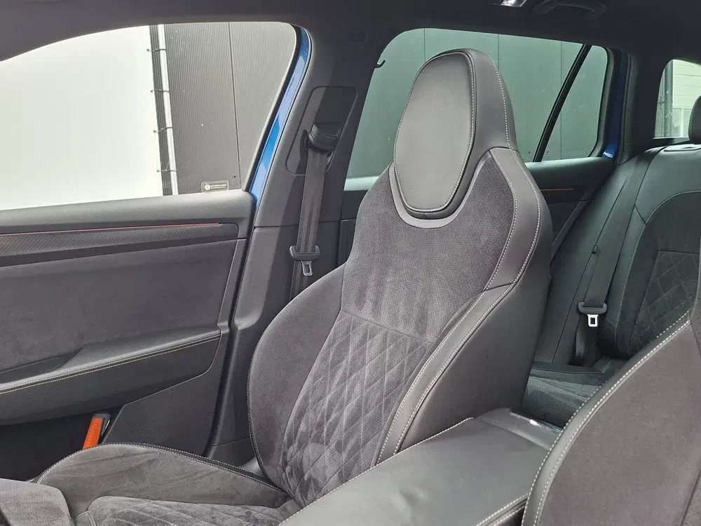 Skoda Superb 1.5 TSI ACT Sportline Pano Trekhaak Canto uit 2019, foto 10