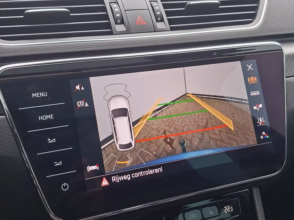Skoda Superb 1.5 TSI ACT Sportline Pano Trekhaak Canto uit 2019, foto 6