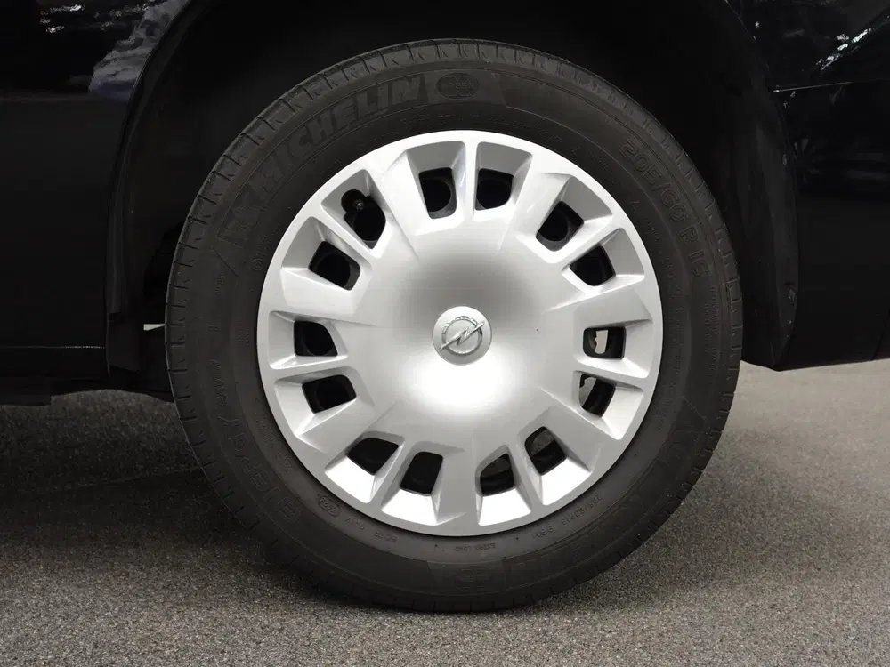 Opel Combo 1.5D L1H1 Edition 3-zits Airco Navigatie T uit 2023, foto 6
