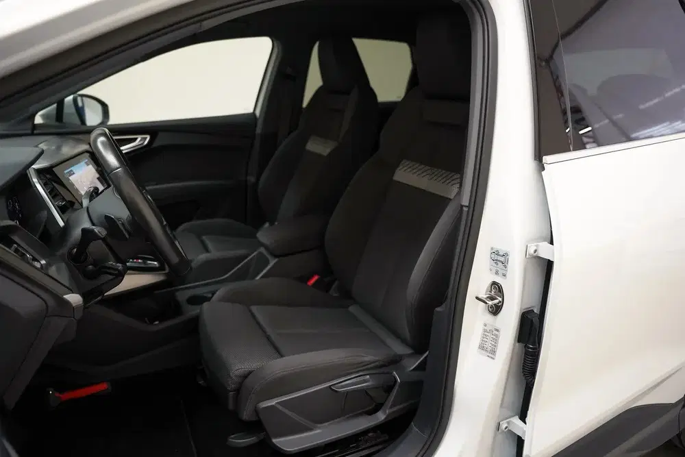 Audi Q4 e-tron 35 Launch edition Advanced 55 kWh [ LED Ap uit 2021, foto 11