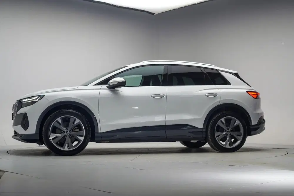 Audi Q4 e-tron 35 Launch edition Advanced 55 kWh [ LED Ap uit 2021, foto 2