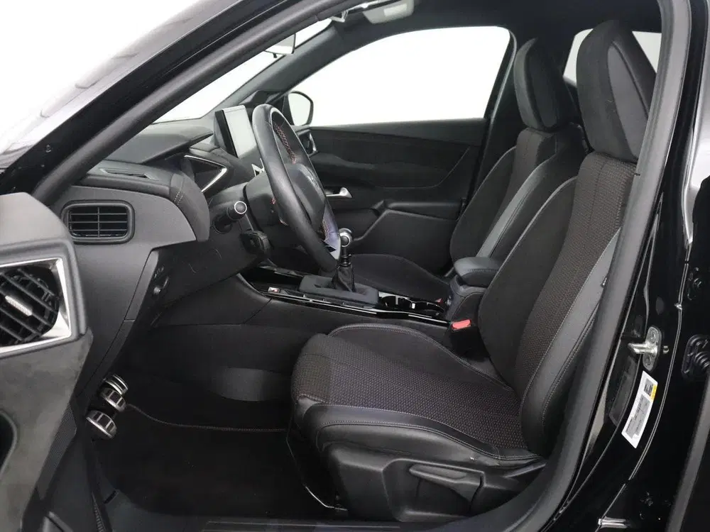 DS Automobiles DS 3 Crossback DS 3 Crossback 1.2 PureTech Performance Li uit 2021, foto 4