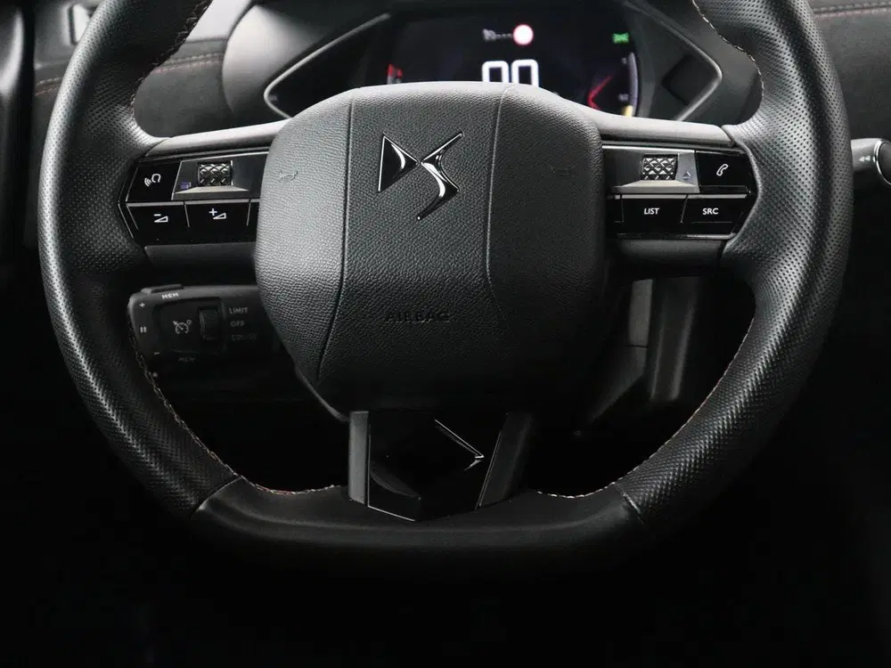 DS Automobiles DS 3 Crossback DS 3 Crossback 1.2 PureTech Performance Li uit 2021, foto 6