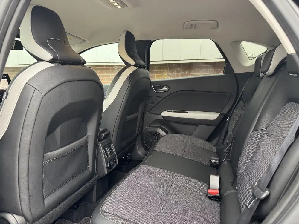 Renault Captur Automaat 1.6 ET PH 160 Ed.One (bj 2020) uit 2020, foto 11