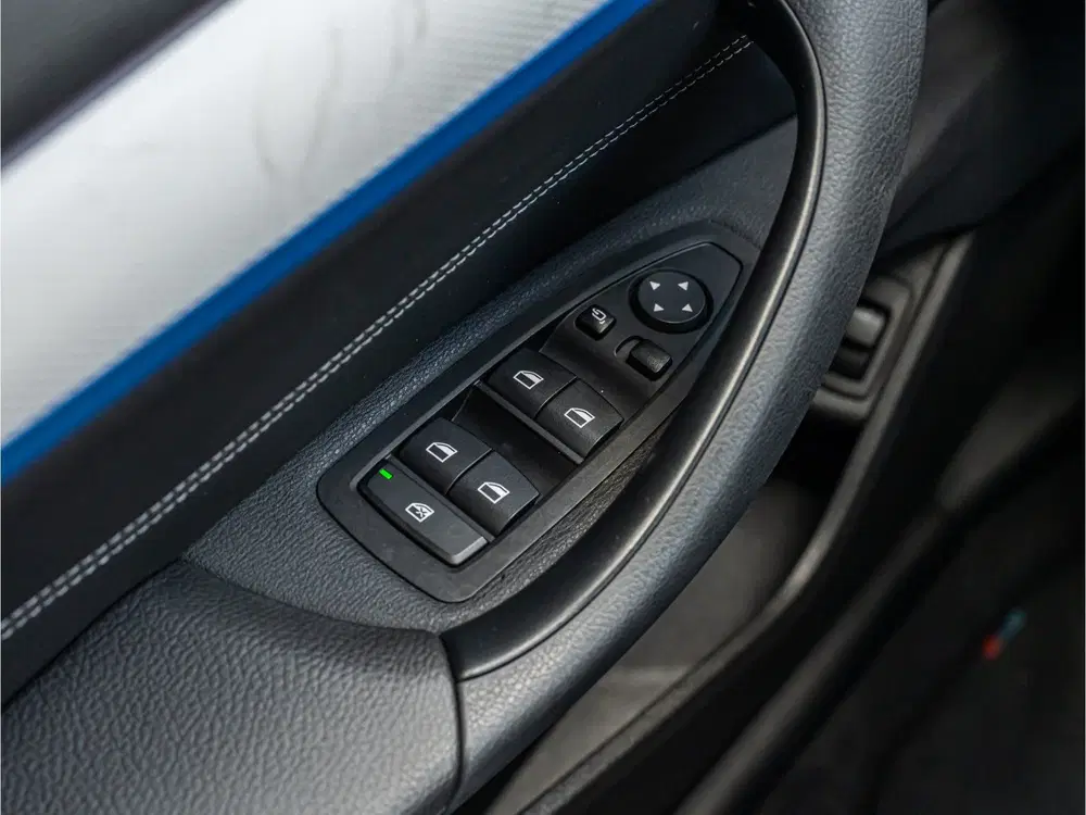 BMW X1 xDrive25e High Exe M-Sport PANO CAMERA HUD uit 2022, foto 14
