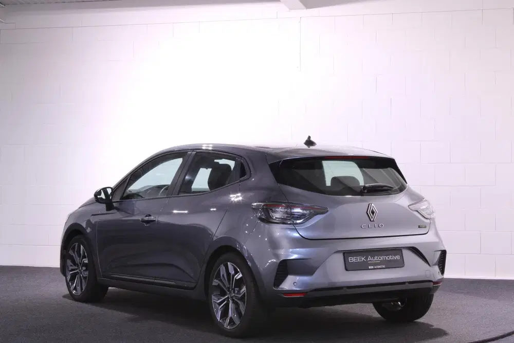 Renault Clio 1.6 E-Tech Full Hybrid 145 evolution uit 2024, foto 8