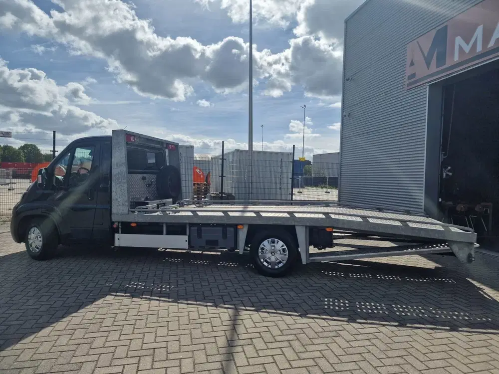 Peugeot Boxer 435 2.0 BlueHDI NIEUW.DRIEM uit 2019, foto 9