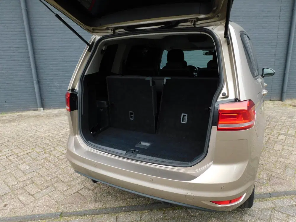 Volkswagen Touran 1.0 TSI Highline Business R 7 PERSOONS TO uit 2019, foto 6