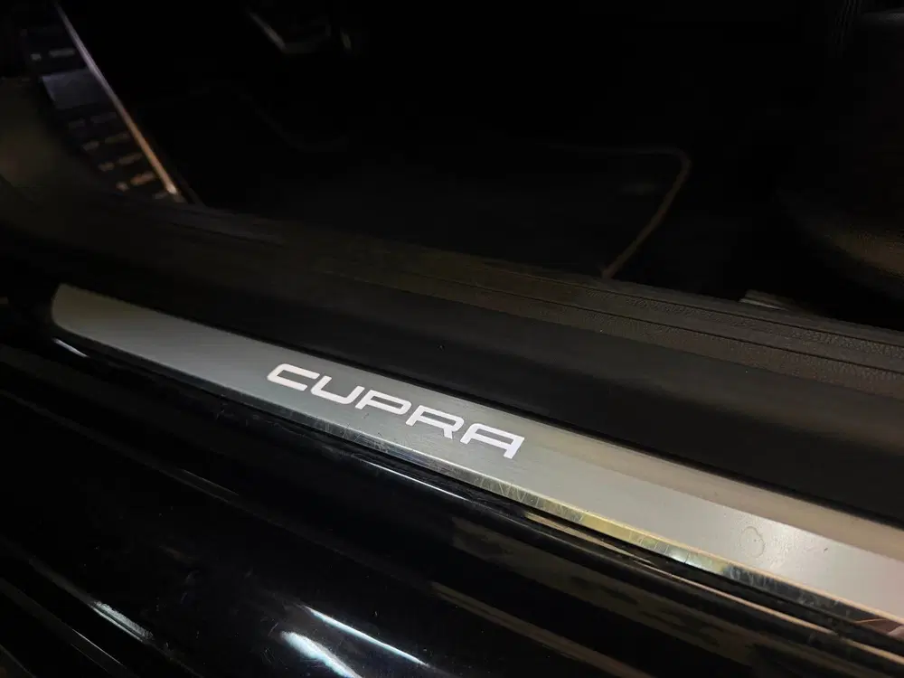 SEAT Leon 2.0 TSI 4DRIVE CUPRA Dealer Onderhouden Au uit 2019, foto 13