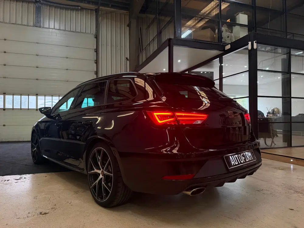 SEAT Leon 2.0 TSI 4DRIVE CUPRA Dealer Onderhouden Au uit 2019, foto 3