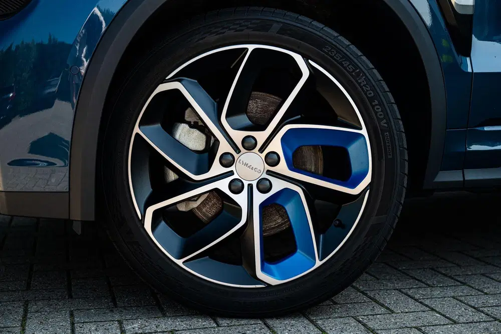 Lynk & Co 01 1.5 Plug-in Hybrid uit 2024, foto 12