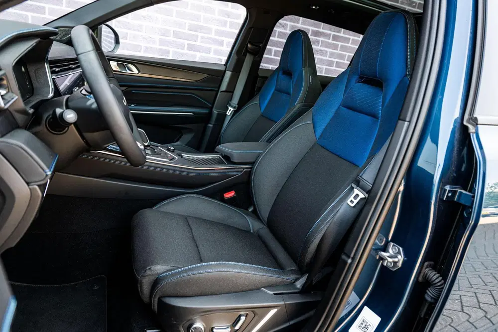 Lynk & Co 01 1.5 Plug-in Hybrid uit 2024, foto 4