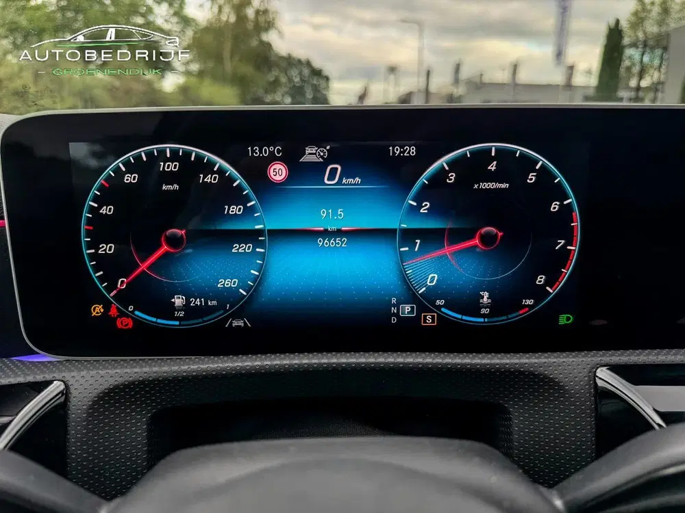 Mercedes-Benz A-Klasse 220 Premium Plus uit 2019, foto 15