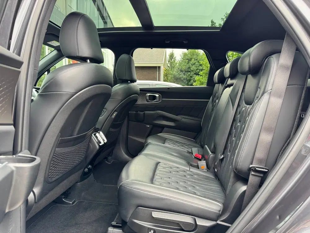 Kia Sorento 1.6 T-GDI Hybrid 2WD ExecutiveLine 7p. uit 2022, foto 15
