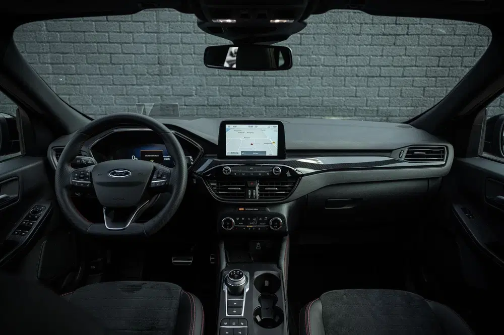 Ford Kuga 2.5 PHEV ST-Line X PANO TREKHAAK ADAPTIVE uit 2022, foto 4