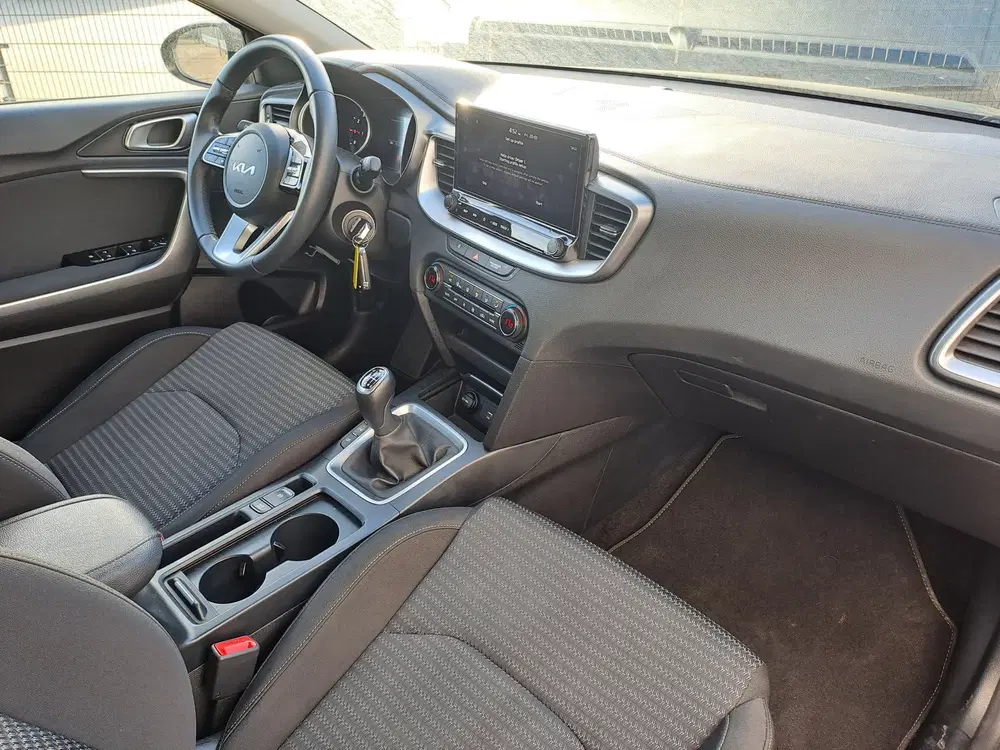 Kia Ceed 1.0 T-GDi DynamicLine uit 2024, foto 4