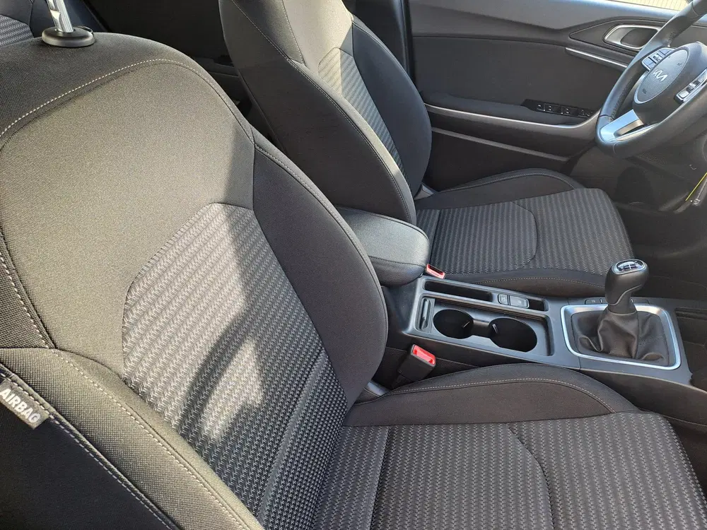 Kia Ceed 1.0 T-GDi DynamicLine uit 2024, foto 5