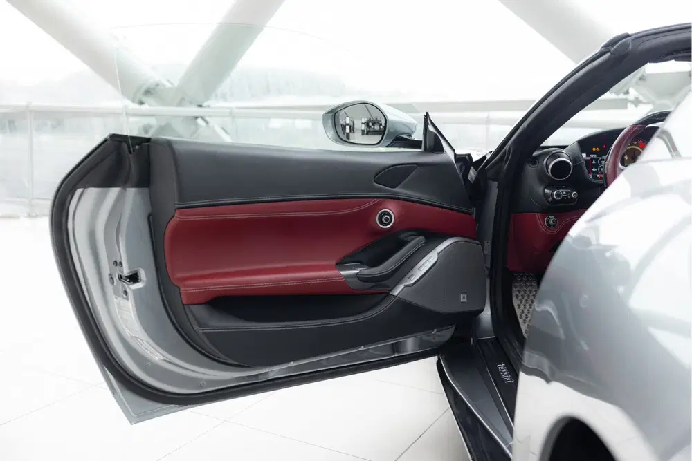 Ferrari Portofino 3.9 V8 uit 2019, foto 8