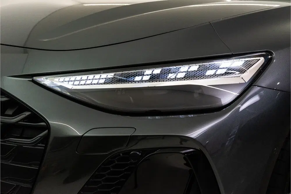 Audi A6 C9 e-hybrid 270KW Quattro S Edition Compet uit 2025, foto 11