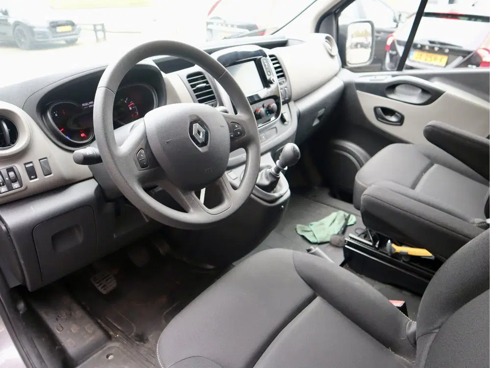 Renault Trafic 1.6 dCi 145PK ENKELE CABINE MARGE-BTW VRIJ uit 2019, foto 2