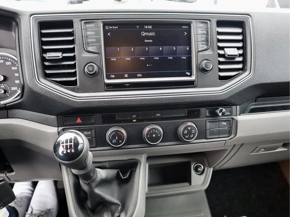 Volkswagen Crafter 35 2.0 TDI DUBBELE CABINE 3000KG TREKHAAK uit 2019, foto 10