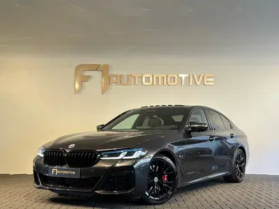 BMW 5-serie 545e xDrive Pano uit 2022